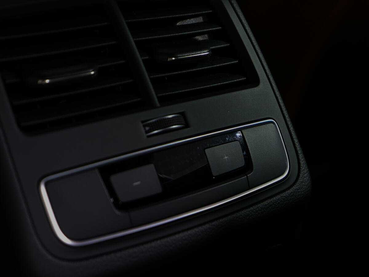 Audi A4 с пробегом — 2016 год. Фото: #15