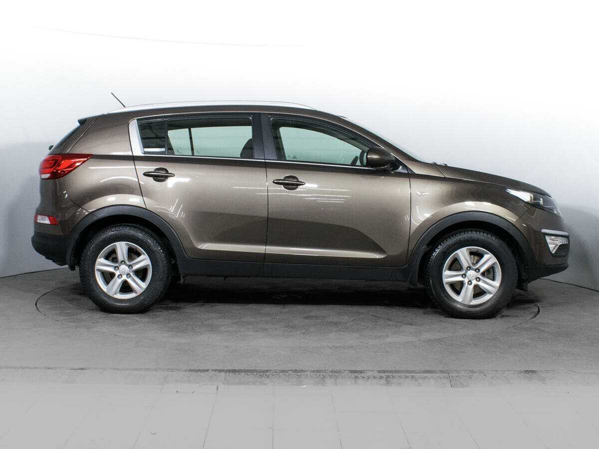 Kia Sportage с пробегом — 2015 год. Фото: #2
