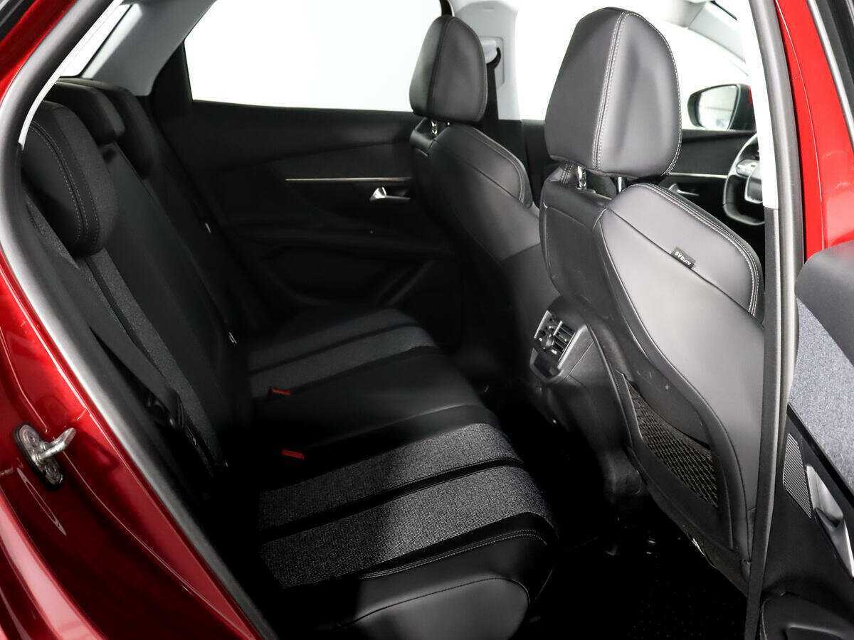 Peugeot 3008 с пробегом — 2017 год. Фото: #10
