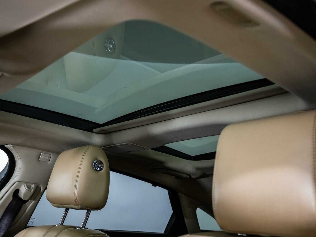 Jaguar XJ с пробегом — 2013 год. Фото: #27