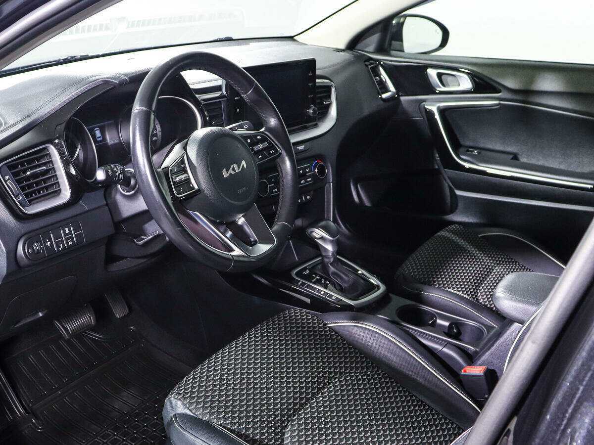 Kia Ceed с пробегом — 2021 год. Фото: #13