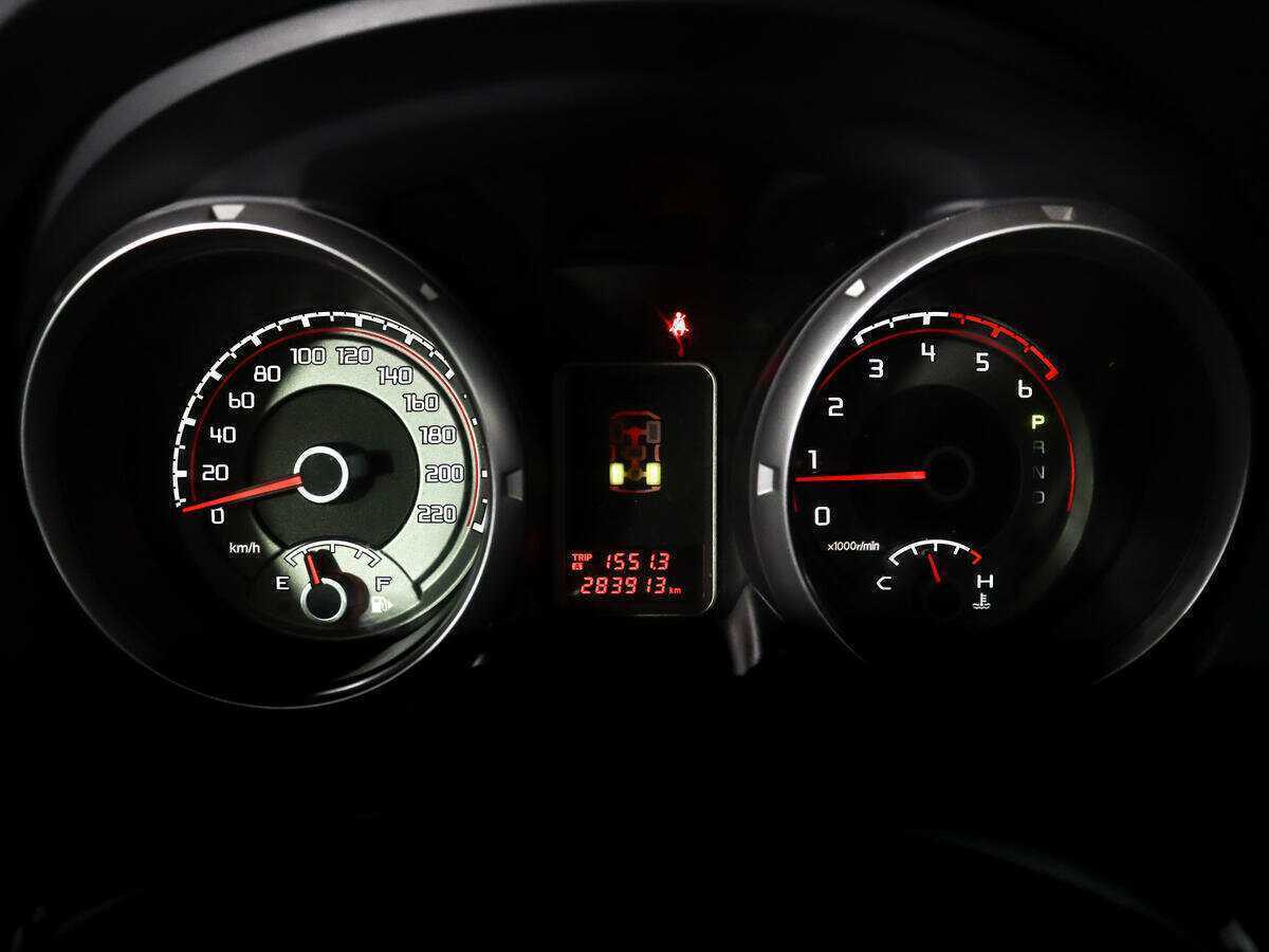 Mitsubishi Pajero с пробегом — 2012 год. Фото: #13