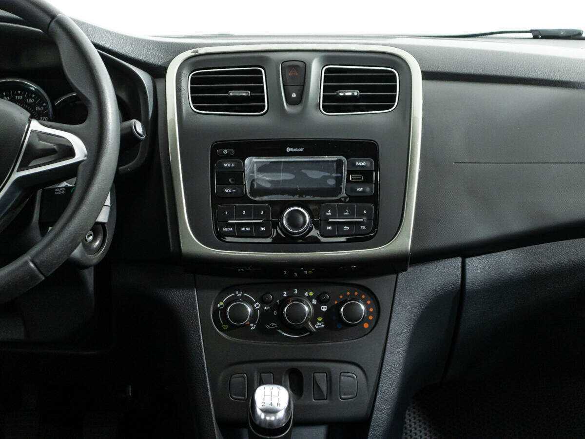 Renault Logan с пробегом — 2021 год. Фото: #13