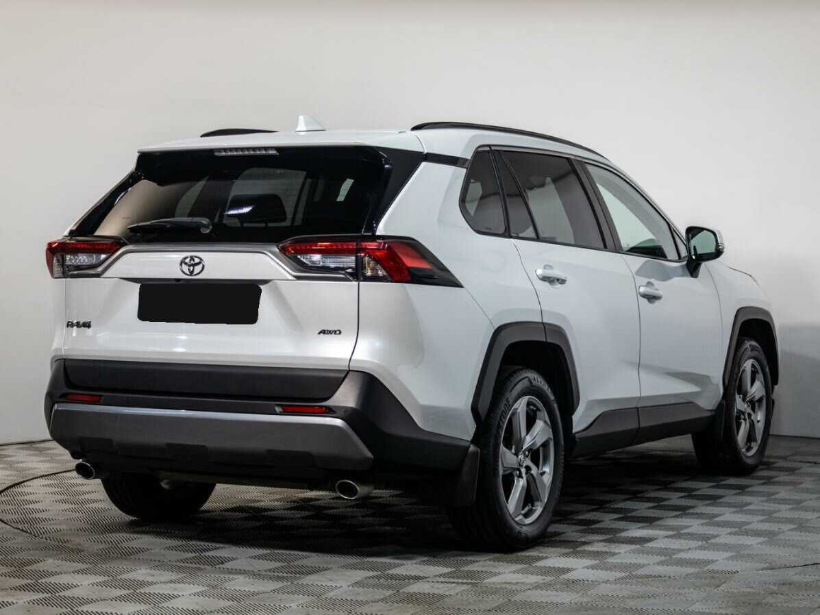 Toyota RAV4 с пробегом — 2020 год. Фото: #3