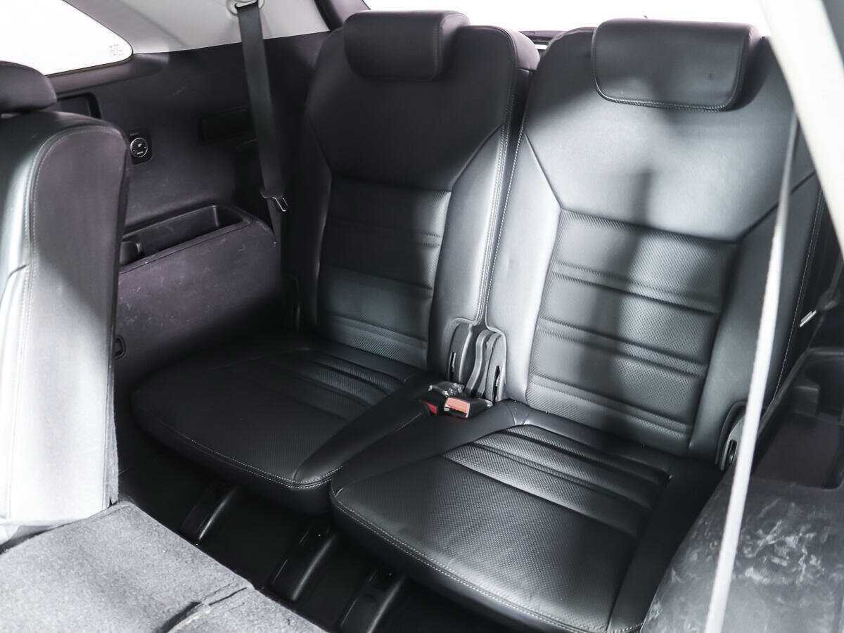 Kia Sorento с пробегом — 2016 год. Фото: #12