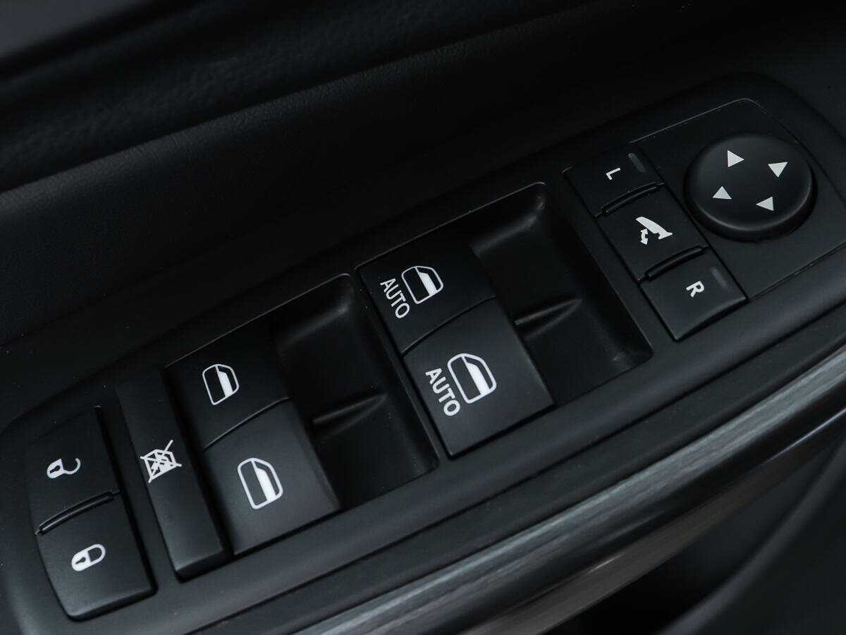 Jeep Cherokee с пробегом — 2014 год. Фото: #15