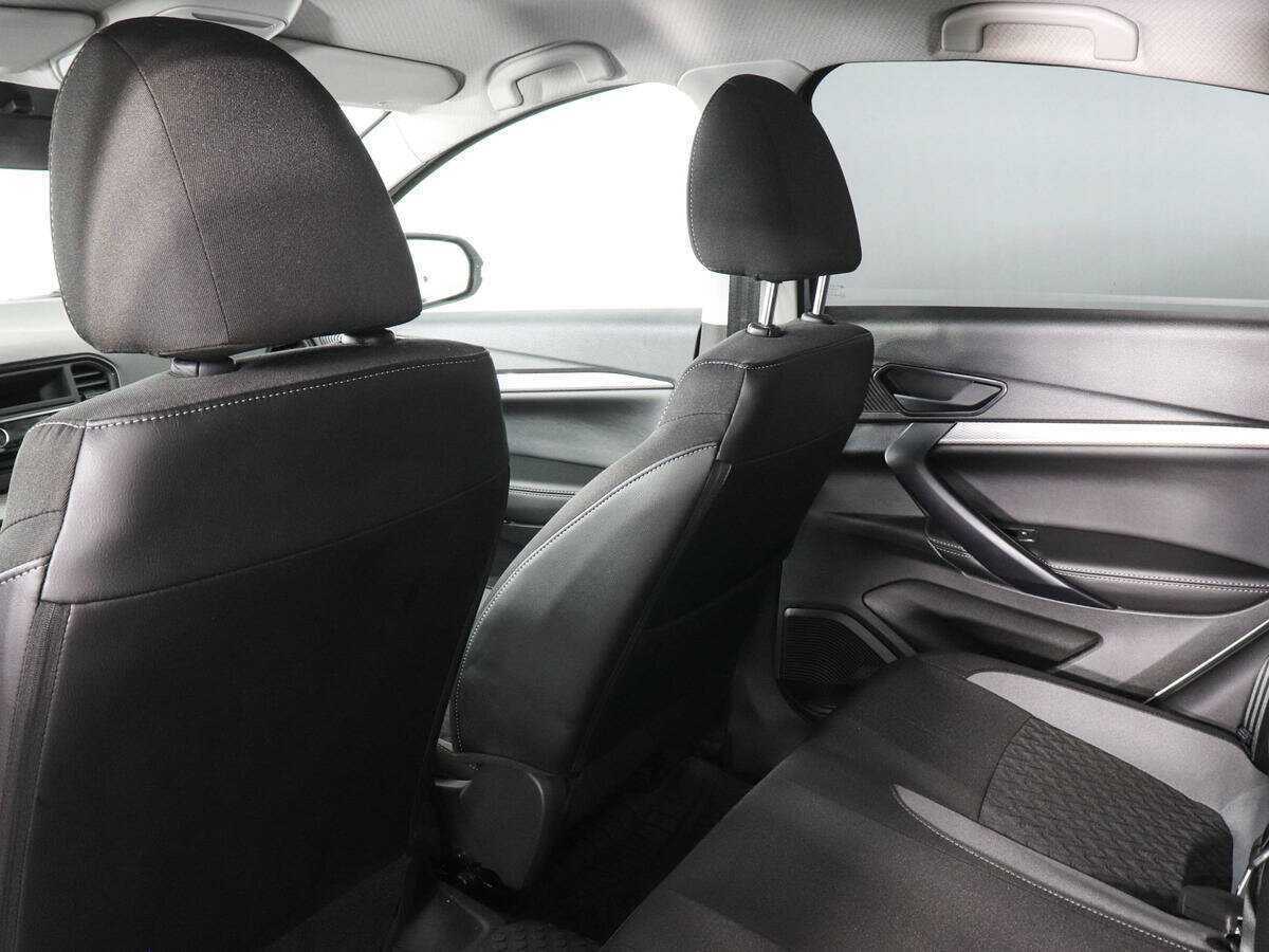 Lada (ВАЗ) Vesta с пробегом — 2024 год. Фото: #11