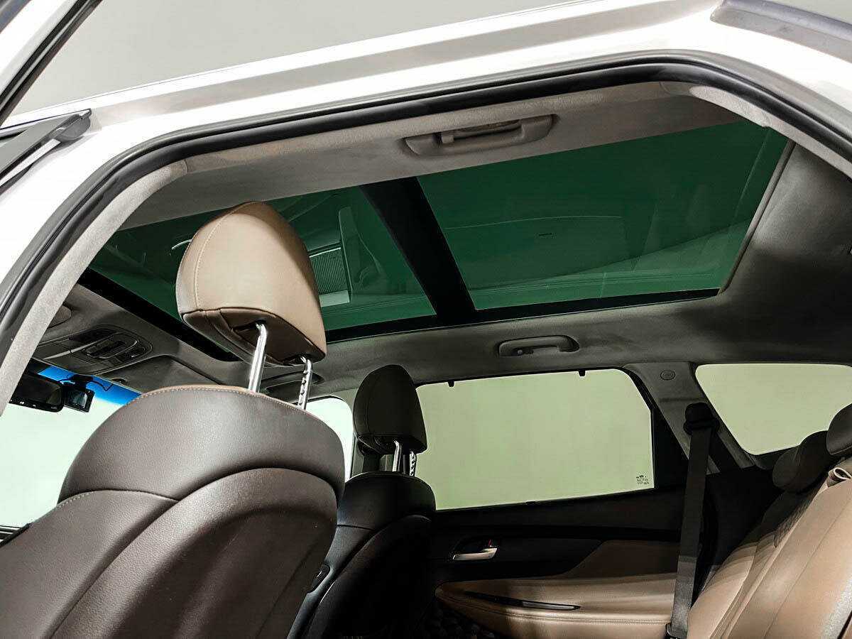 Hyundai Santa Fe с пробегом — 2018 год. Фото: #13