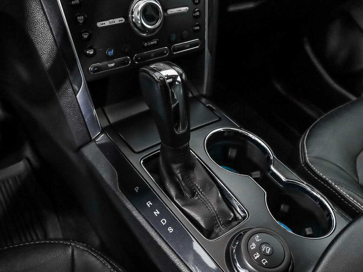 Ford Explorer с пробегом — 2017 год. Фото: #9