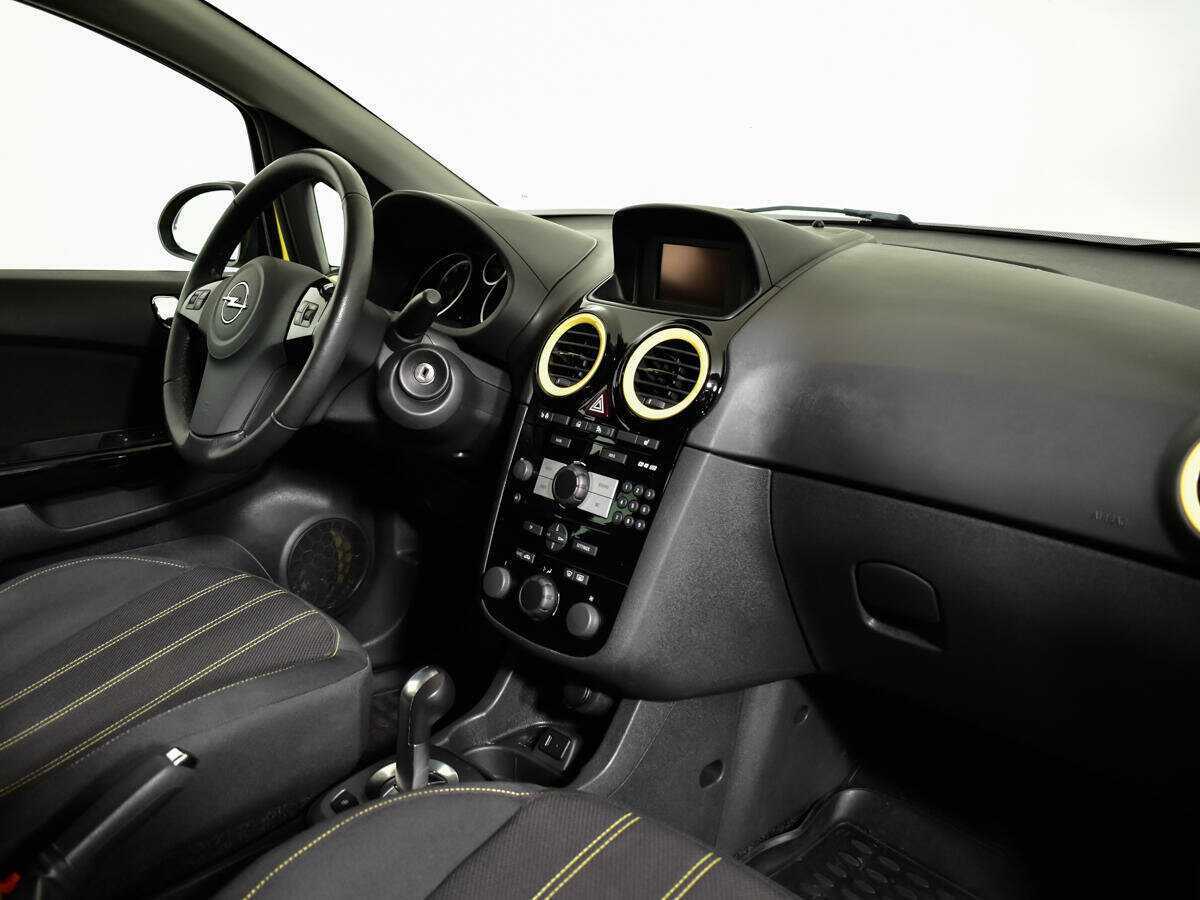 Opel Corsa с пробегом — 2014 год. Фото: #8