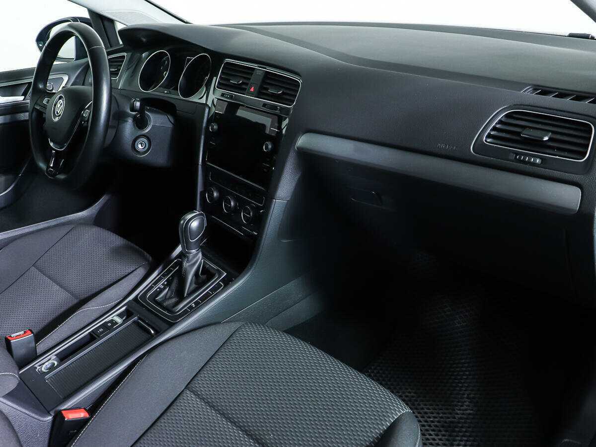 Volkswagen Golf с пробегом — 2018 год. Фото: #9