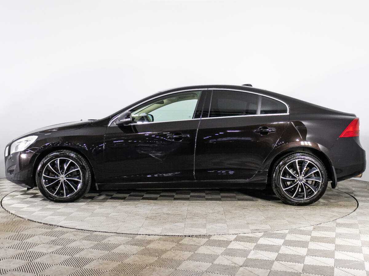 Volvo S60 с пробегом — 2012 год. Фото: #7