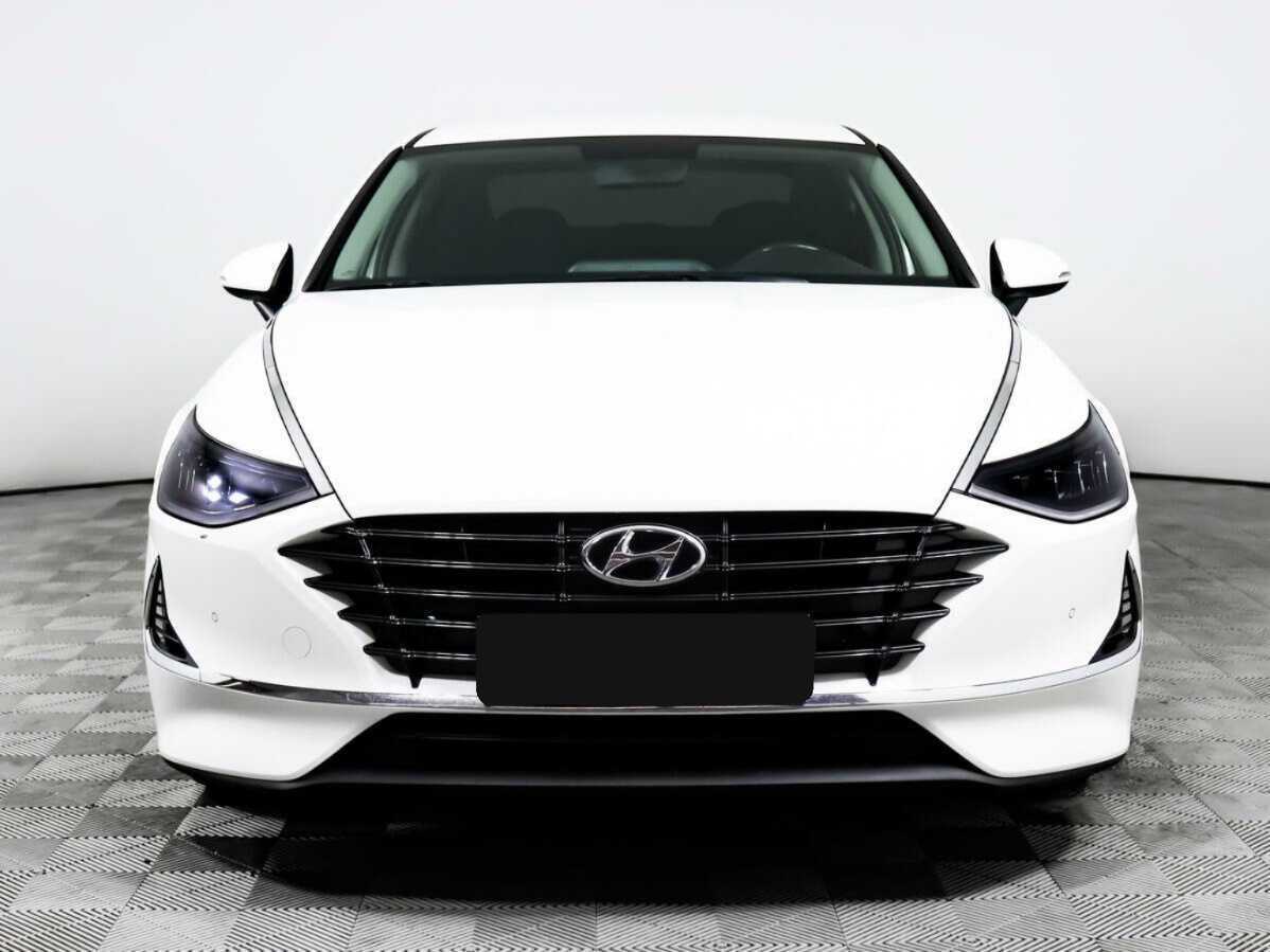 Hyundai Sonata с пробегом — 2021 год. Фото: #1