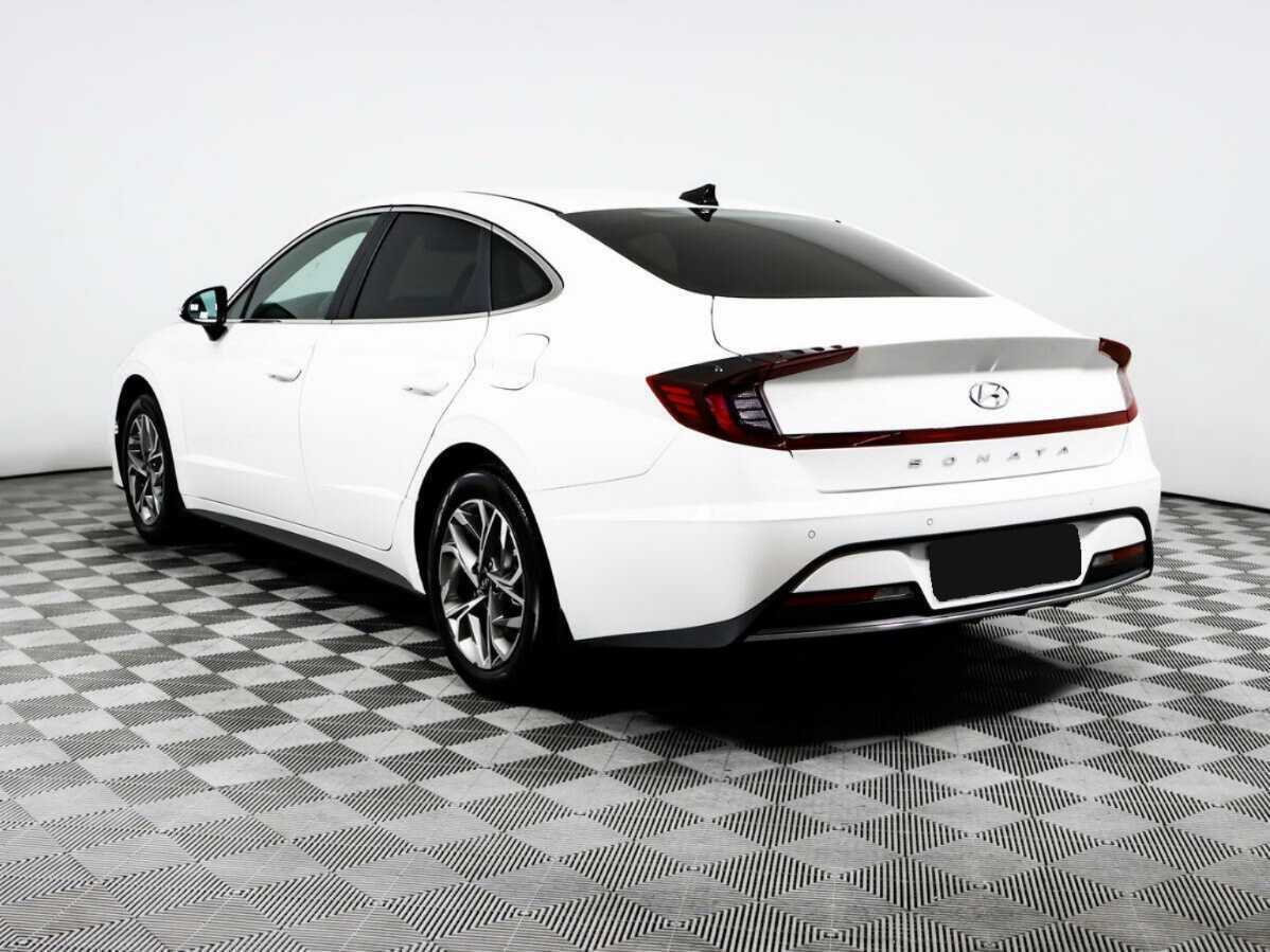 Hyundai Sonata с пробегом — 2021 год. Фото: #5