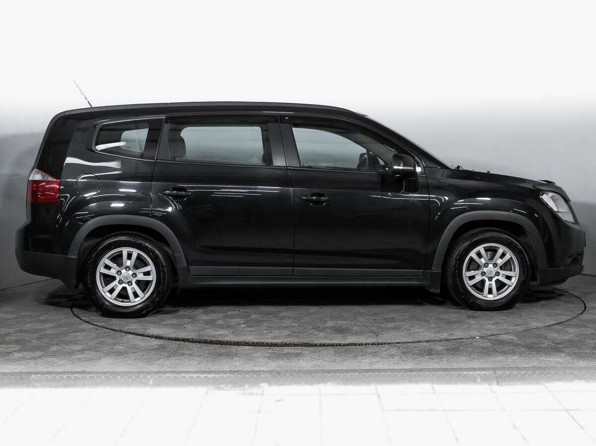Chevrolet Orlando с пробегом — 2014 год. Фото: #3
