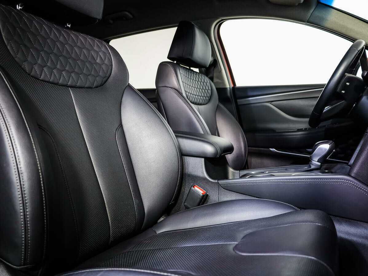 Hyundai Santa Fe с пробегом — 2019 год. Фото: #10