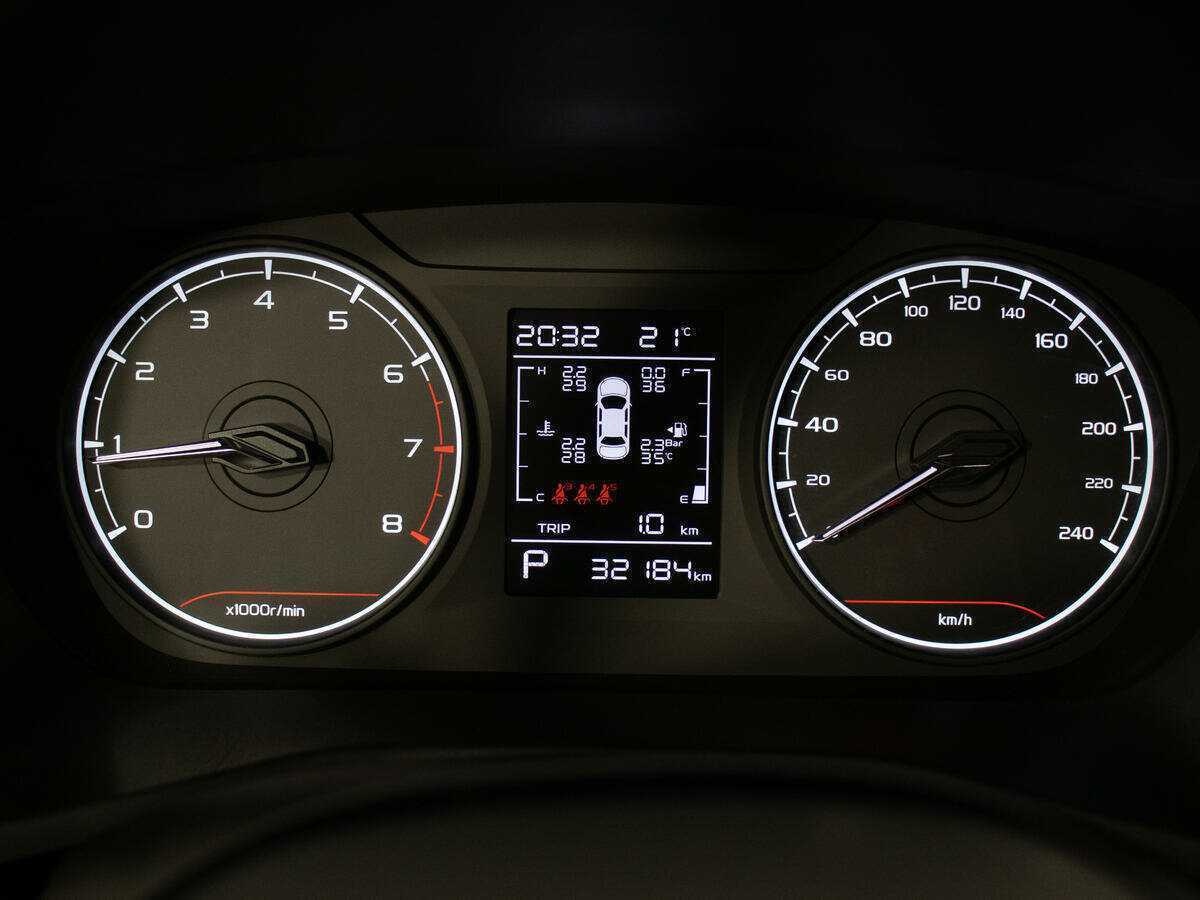 Geely Emgrand с пробегом — 2023 год. Фото: #11