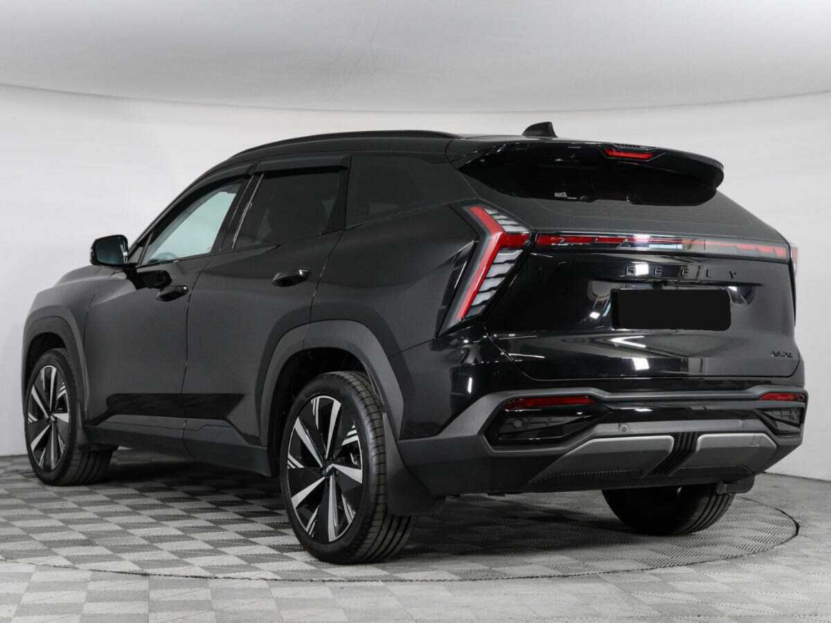 Geely Atlas с пробегом — 2024 год. Фото: #6