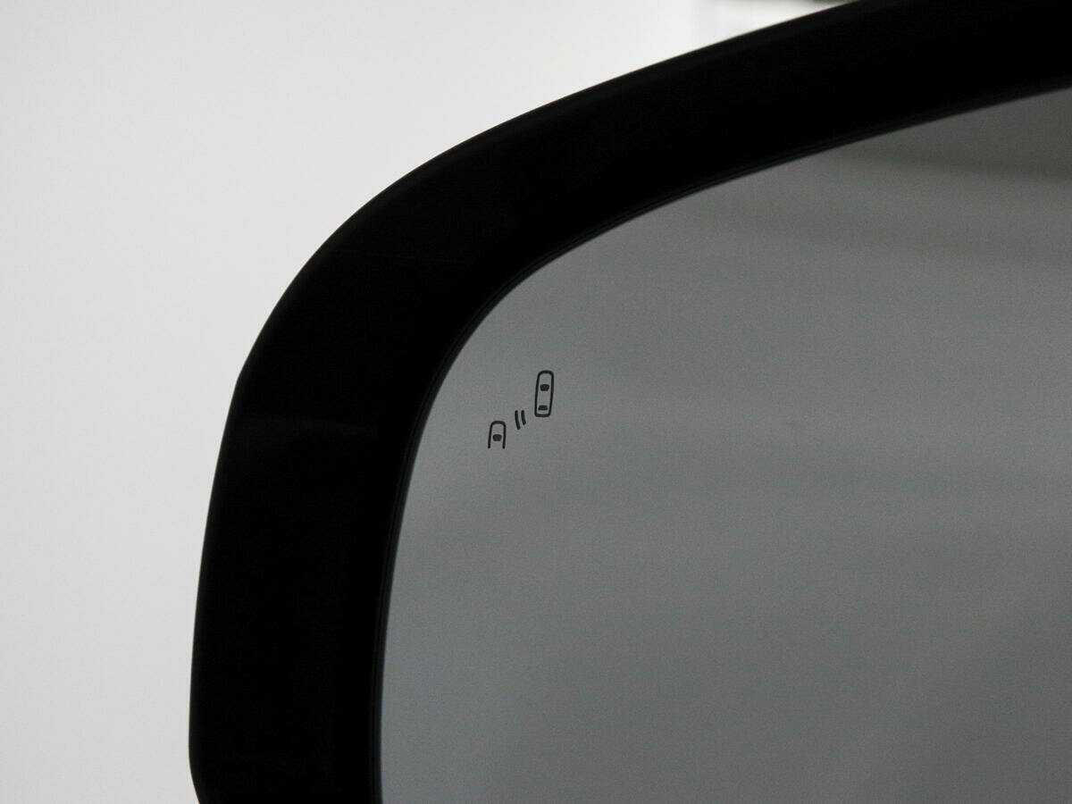 Mitsubishi Outlander с пробегом — 2022 год. Фото: #15