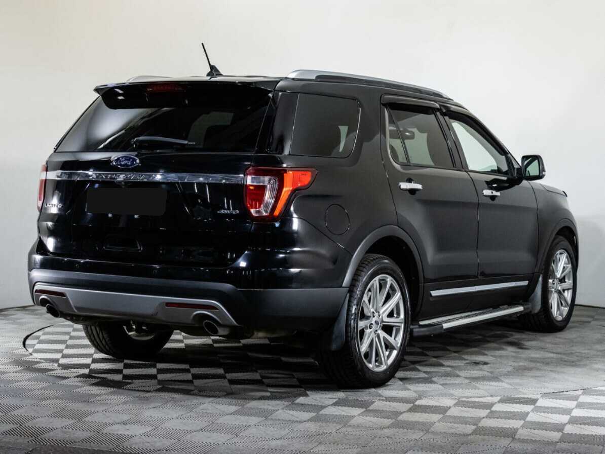 Ford Explorer с пробегом — 2017 год. Фото: #3
