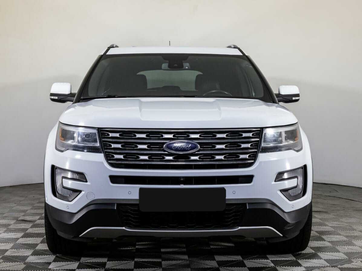 Ford Explorer с пробегом — 2015 год. Фото: #1