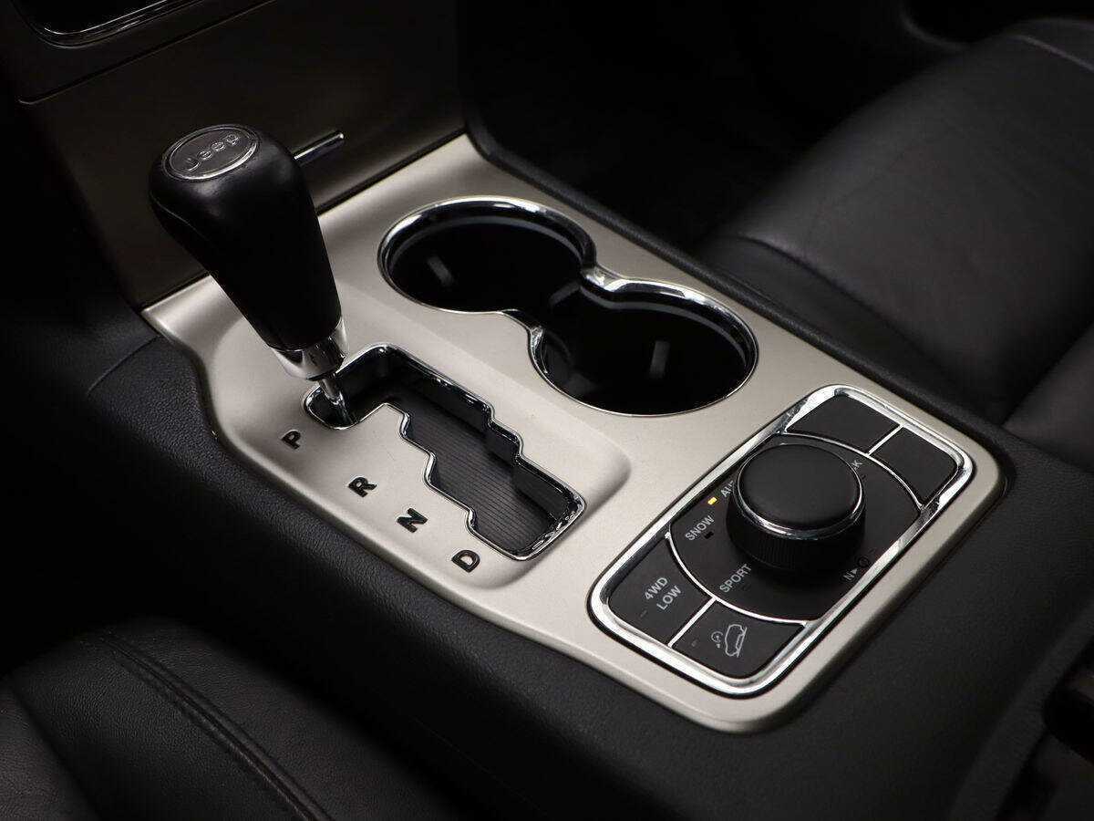 Jeep Grand Cherokee с пробегом — 2012 год. Фото: #13