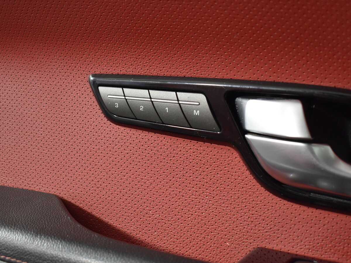 Land Rover Range Rover Evoque с пробегом — 2015 год. Фото: #9