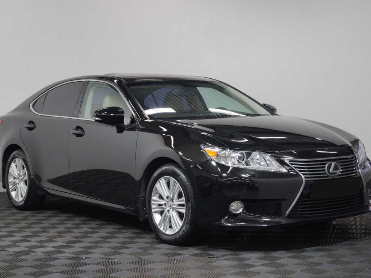 Lexus ES с пробегом — 2012 год. Фото: #2