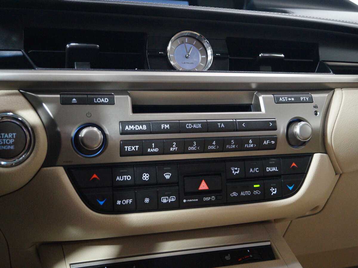 Lexus ES с пробегом — 2012 год. Фото: #17