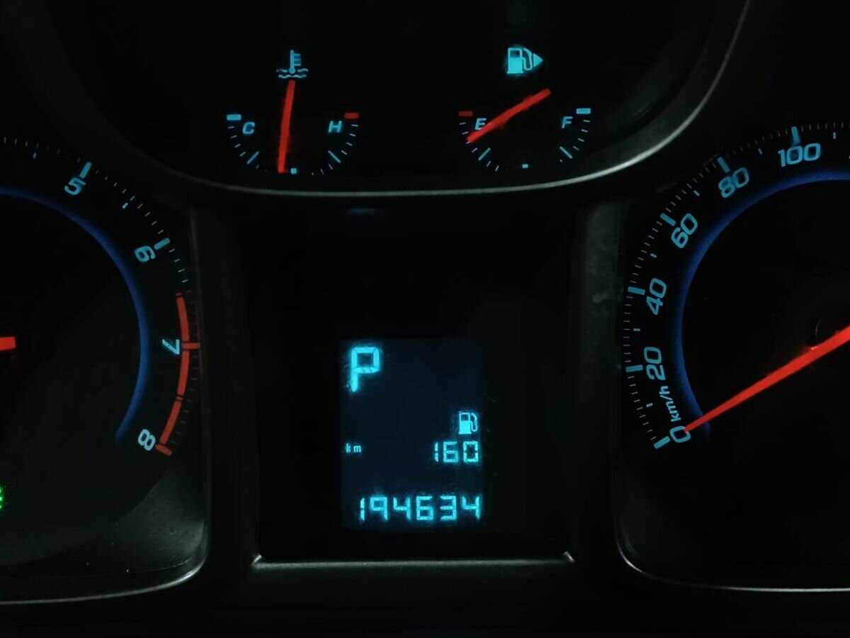 Chevrolet Orlando с пробегом — 2012 год. Фото: #14