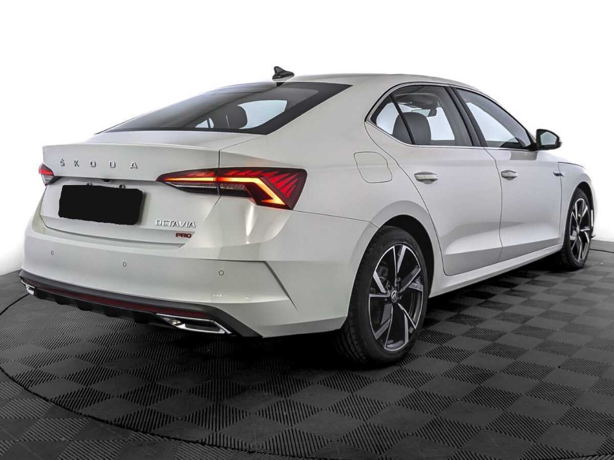 Skoda Octavia с пробегом — 2023 год. Фото: #4