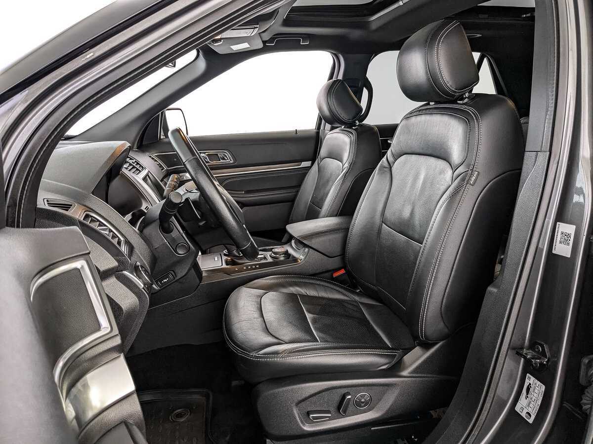Ford Explorer с пробегом — 2017 год. Фото: #14
