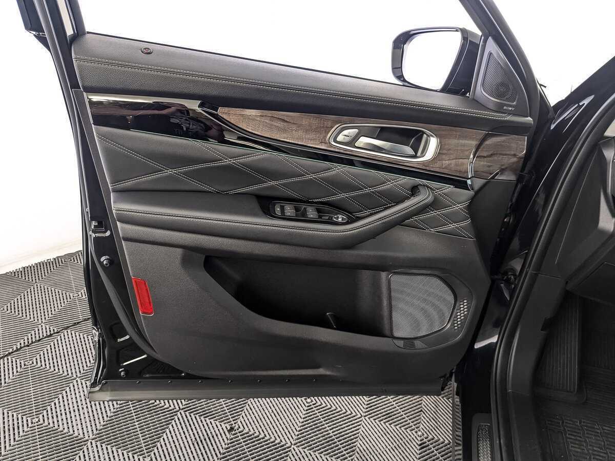 EXEED VX с пробегом — 2022 год. Фото: #14