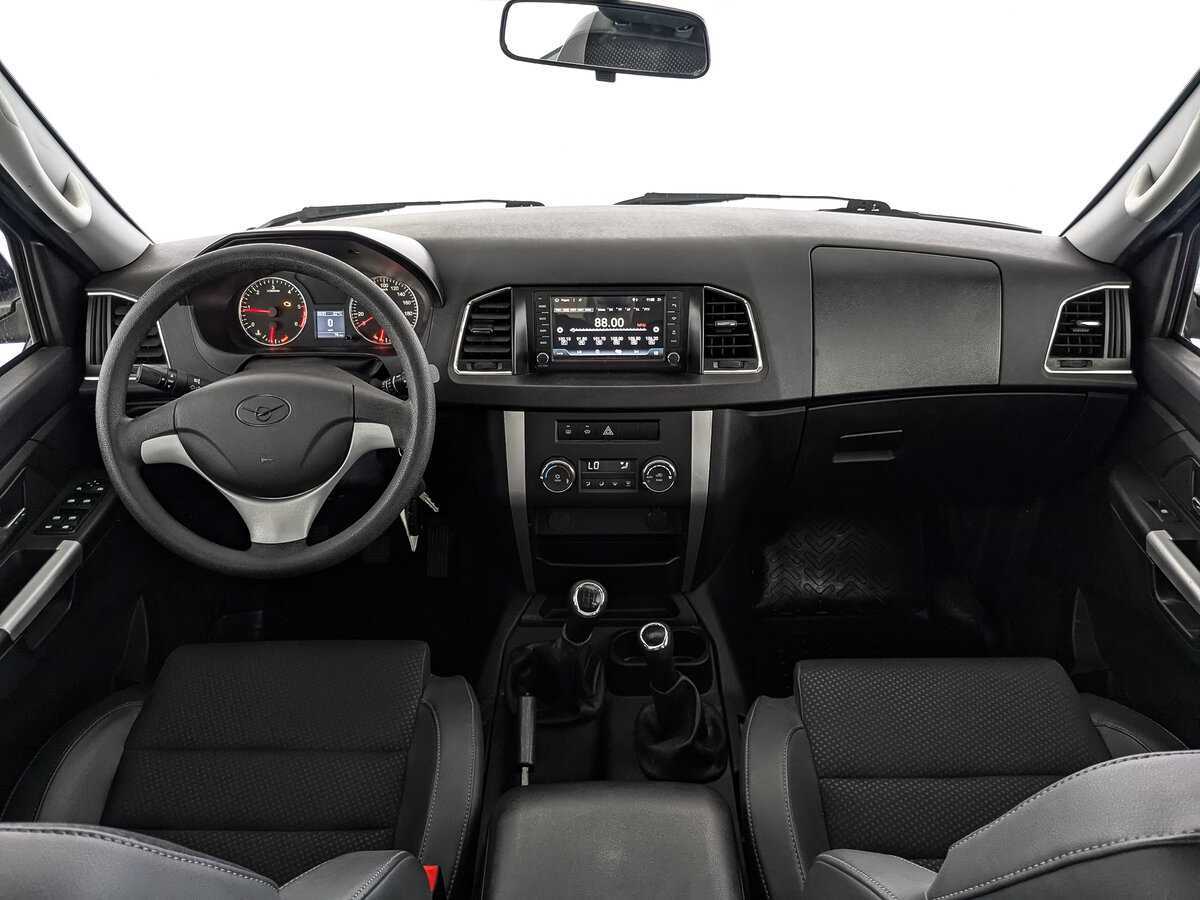 УАЗ Patriot с пробегом — 2023 год. Фото: #9