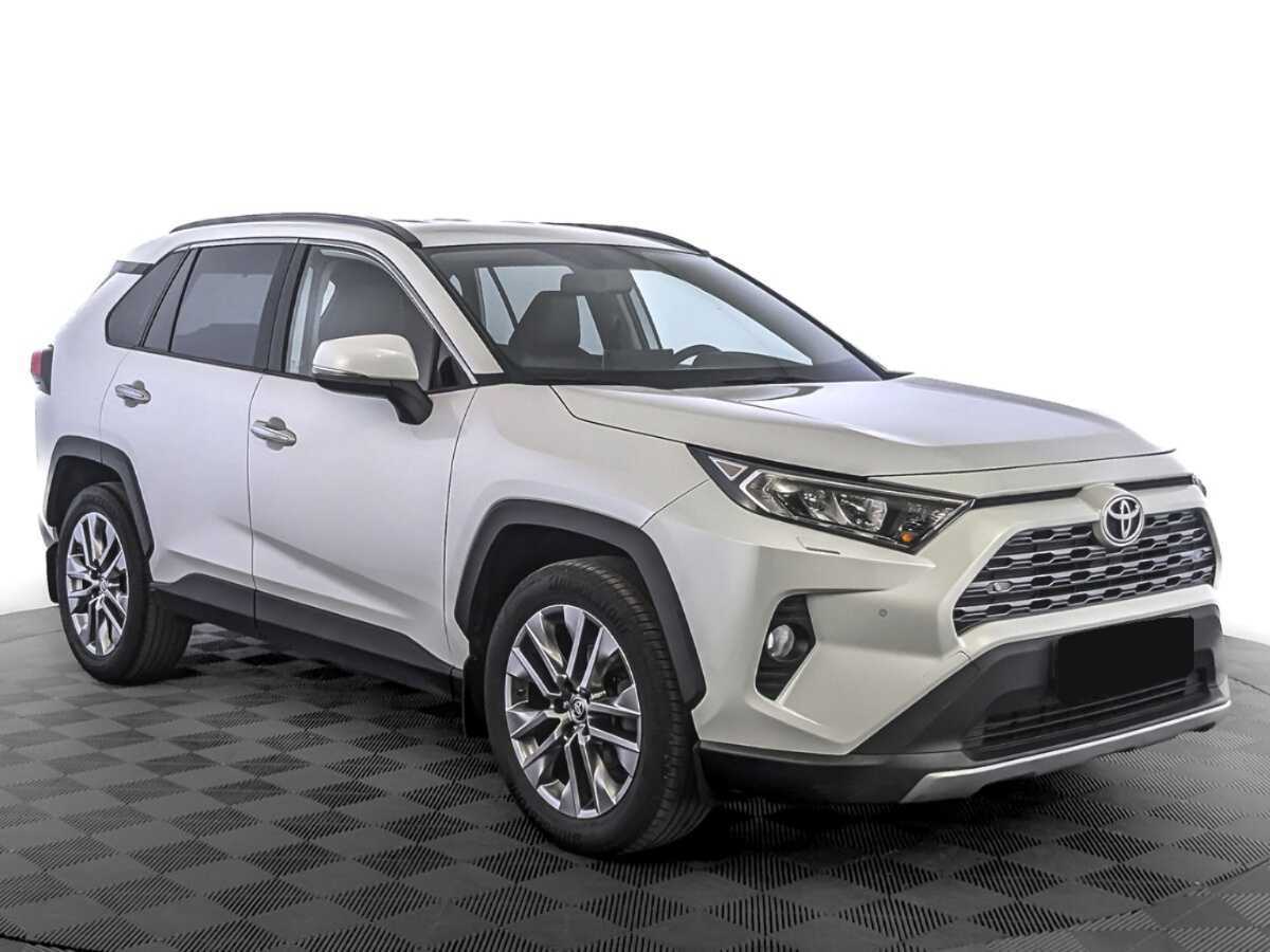 Toyota RAV4 с пробегом — 2020 год. Фото: #2