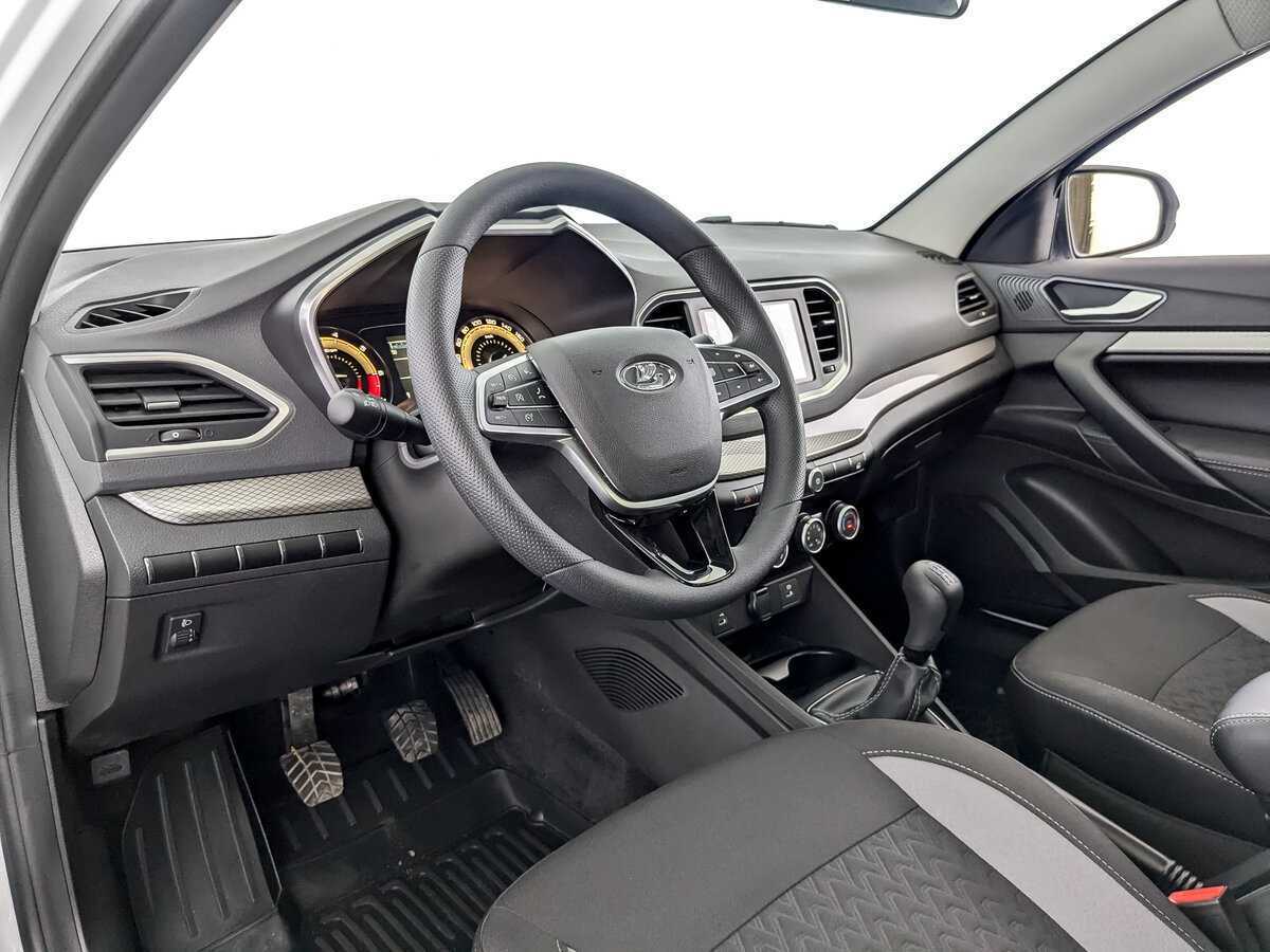 Lada (ВАЗ) Vesta с пробегом — 2023 год. Фото: #12