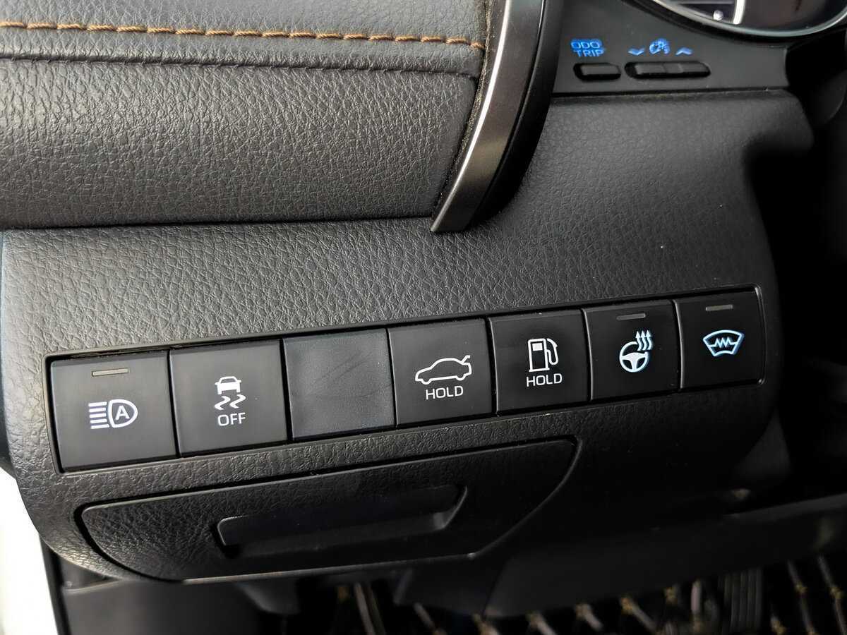 Toyota Camry с пробегом — 2021 год. Фото: #24