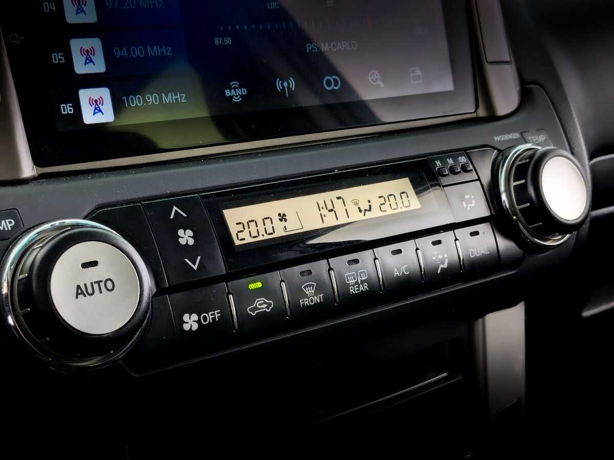 Toyota Land Cruiser Prado с пробегом — 2012 год. Фото: #21