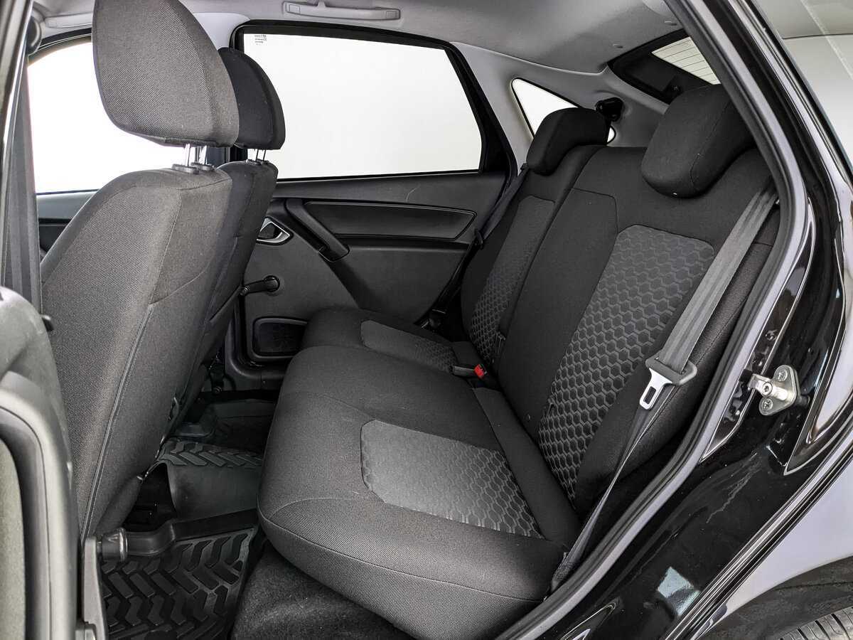 Lada (ВАЗ) Granta с пробегом — 2023 год. Фото: #13