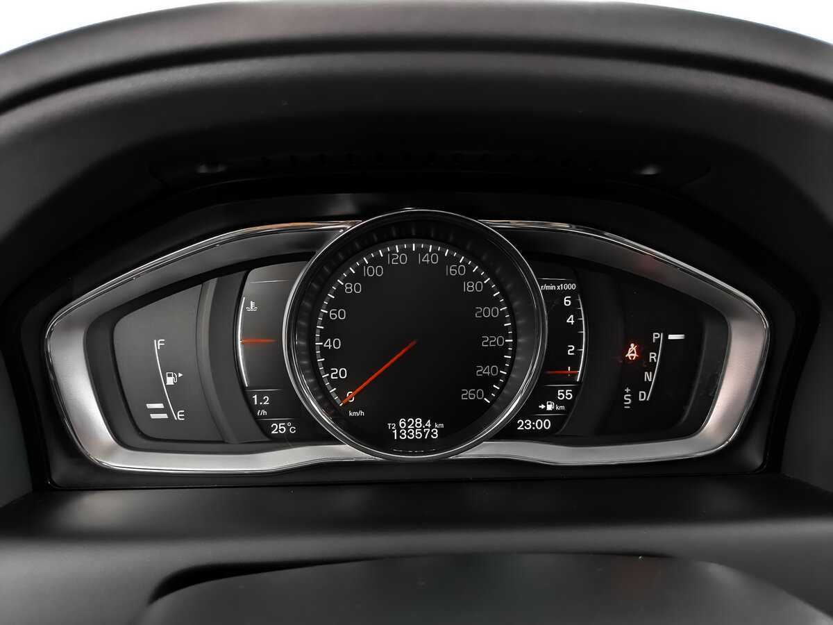 Volvo XC60 с пробегом — 2017 год. Фото: #11