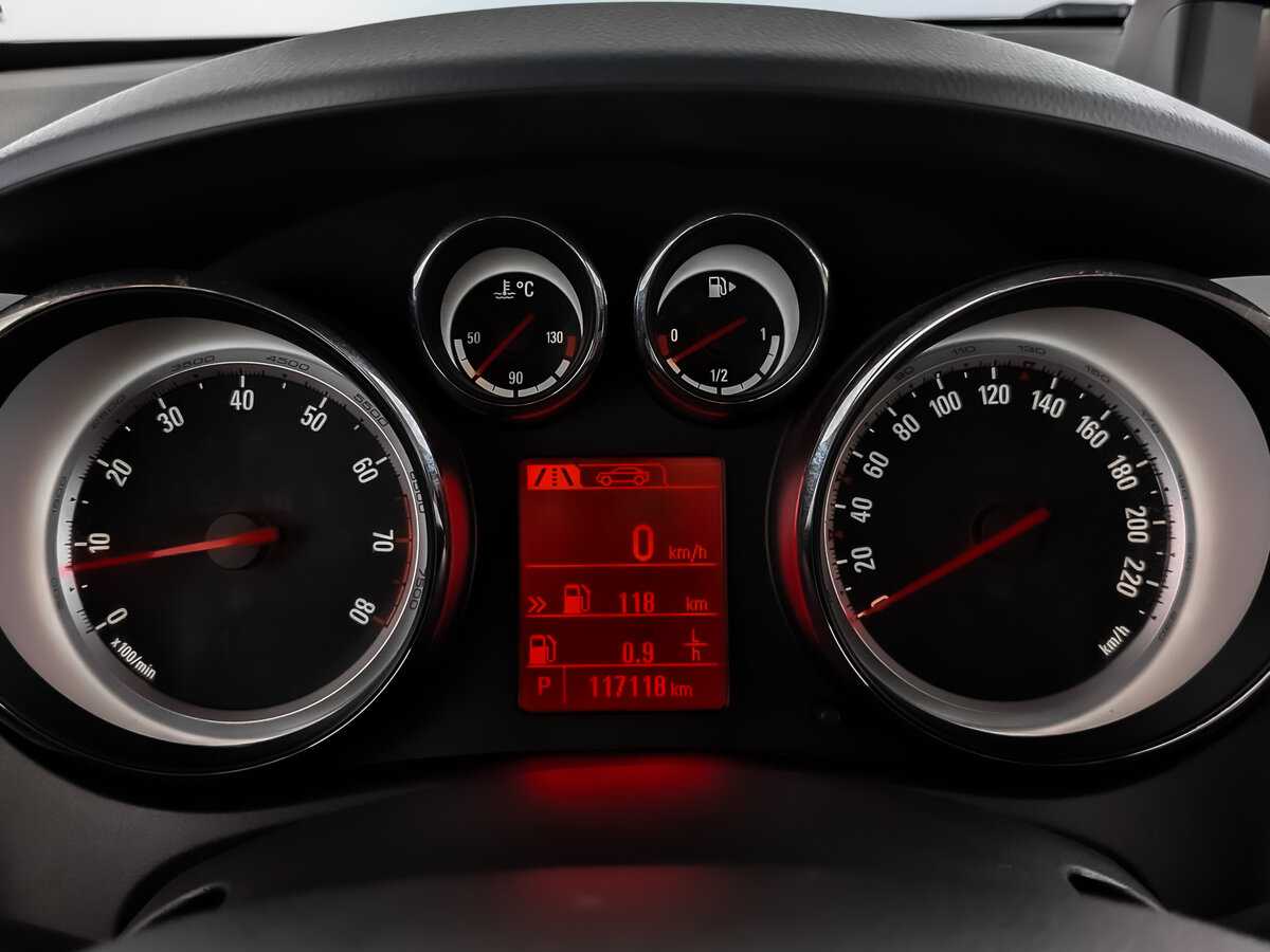 Opel Meriva с пробегом — 2015 год. Фото: #10