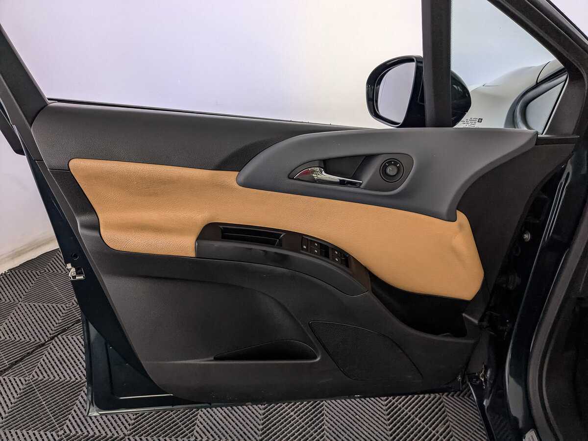 Opel Meriva с пробегом — 2015 год. Фото: #14