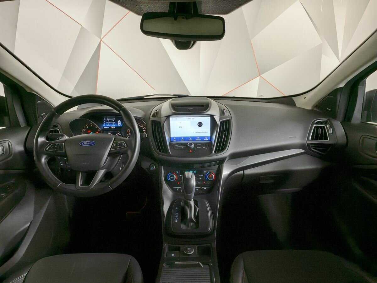 Ford Kuga с пробегом — 2017 год. Фото: #9