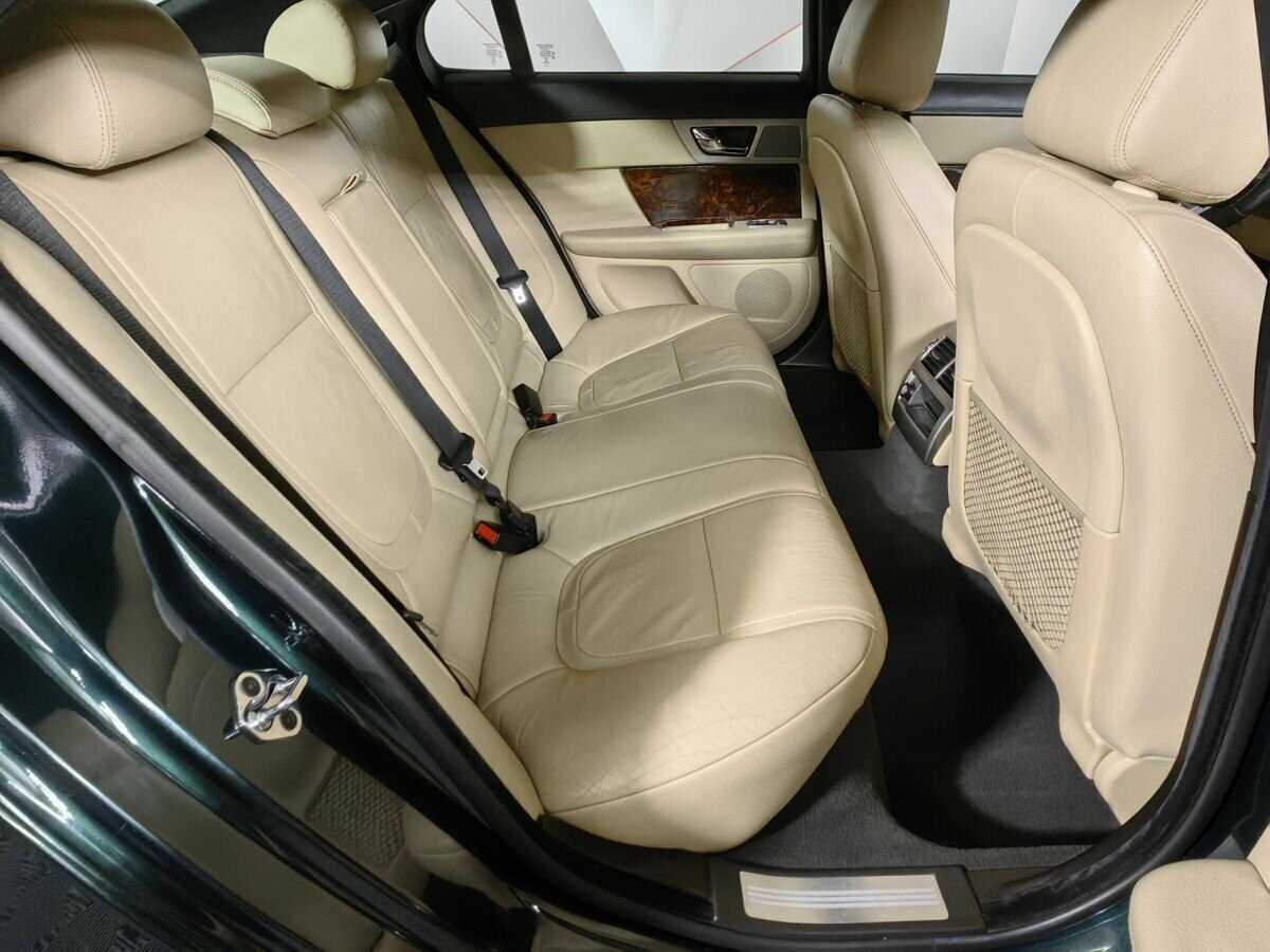 Jaguar XF с пробегом — 2013 год. Фото: #11