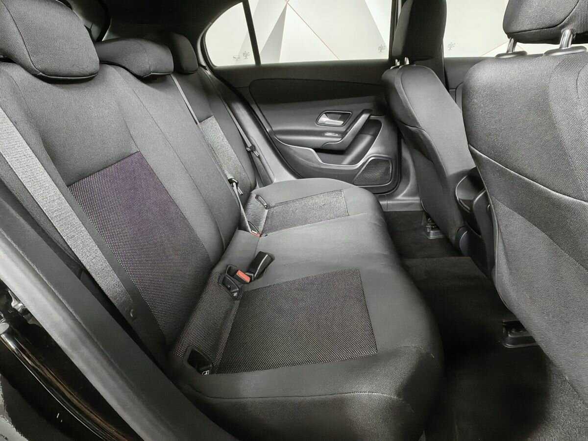 Mercedes-Benz A-Класс с пробегом — 2019 год. Фото: #11