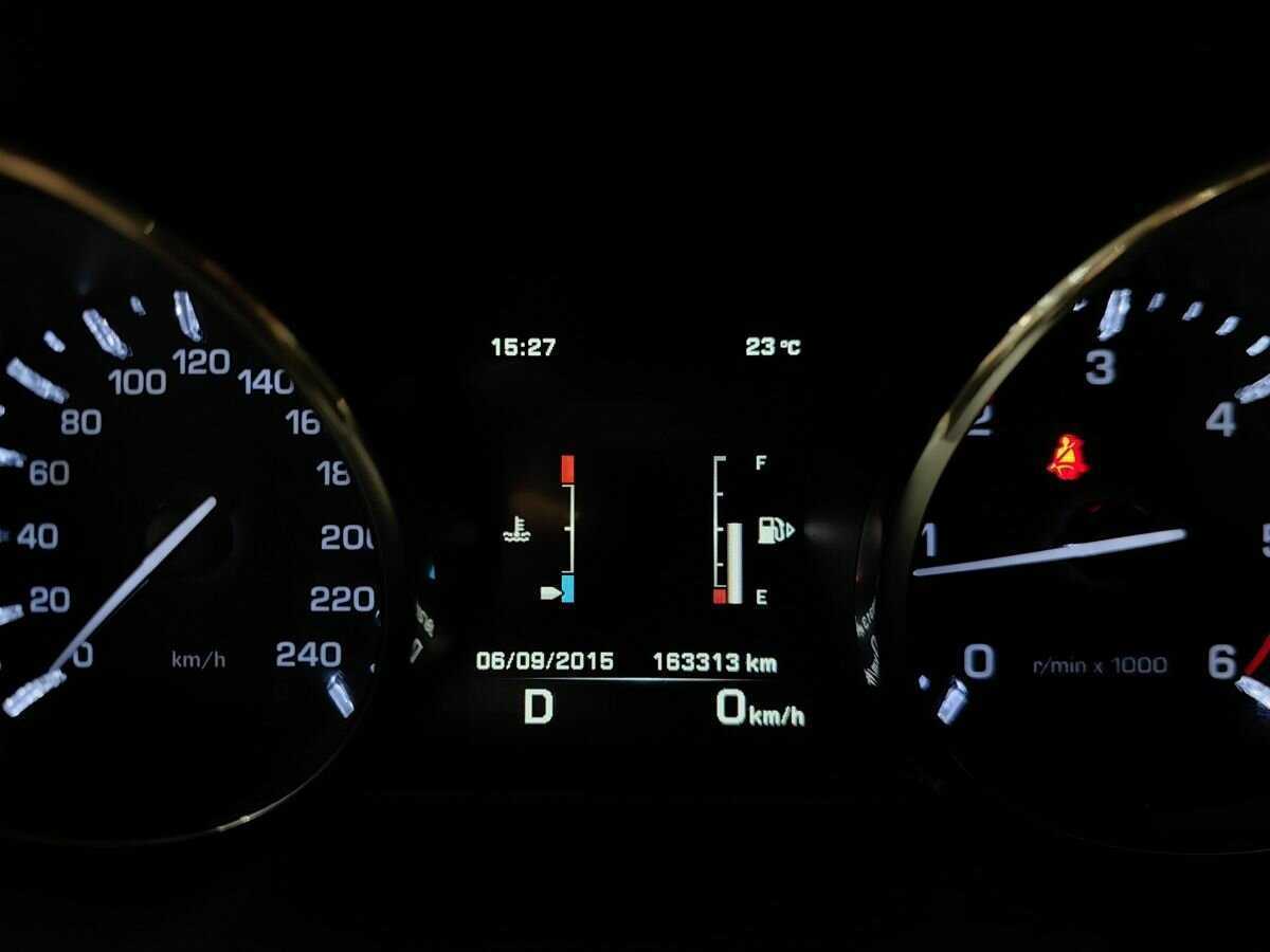 Land Rover Range Rover Evoque с пробегом — 2015 год. Фото: #16