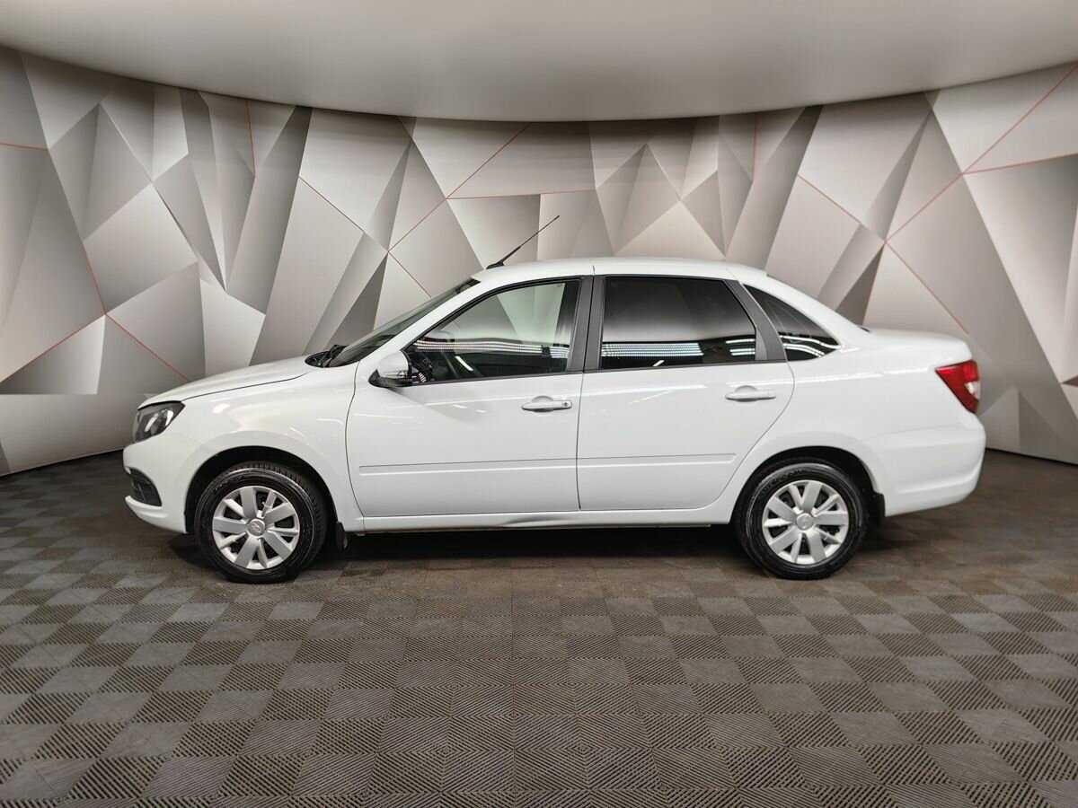 Lada (ВАЗ) Granta с пробегом — 2023 год. Фото: #4