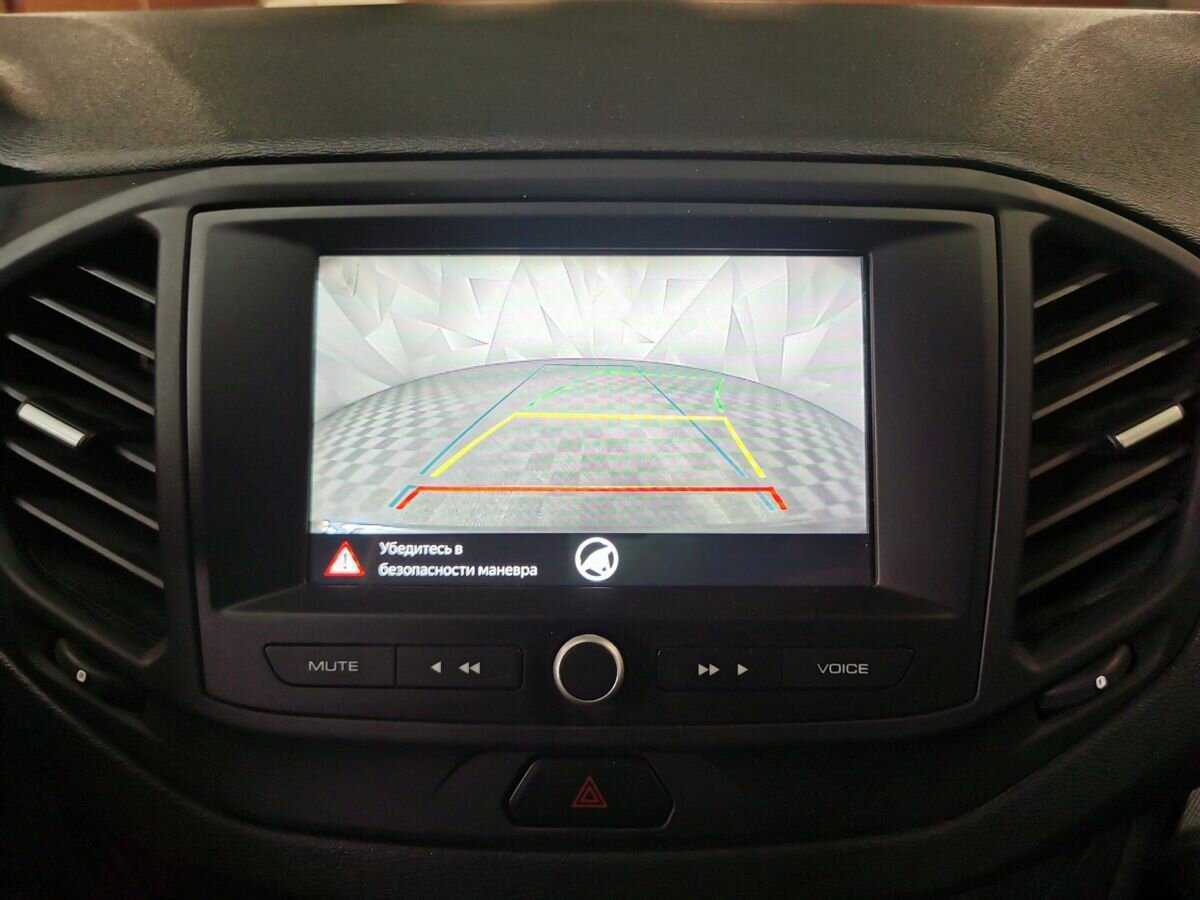 Lada (ВАЗ) Vesta с пробегом — 2022 год. Фото: #14