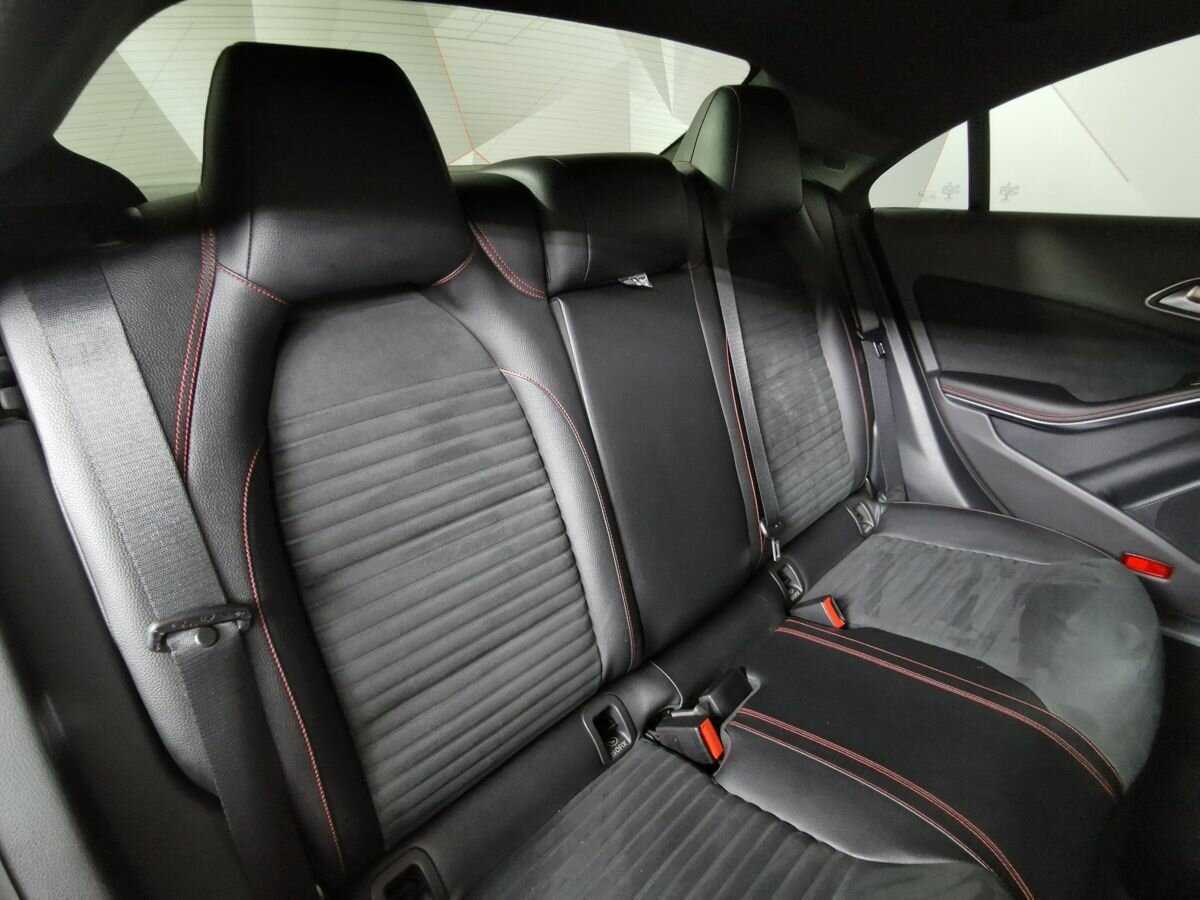 Mercedes-Benz CLA с пробегом — 2014 год. Фото: #12