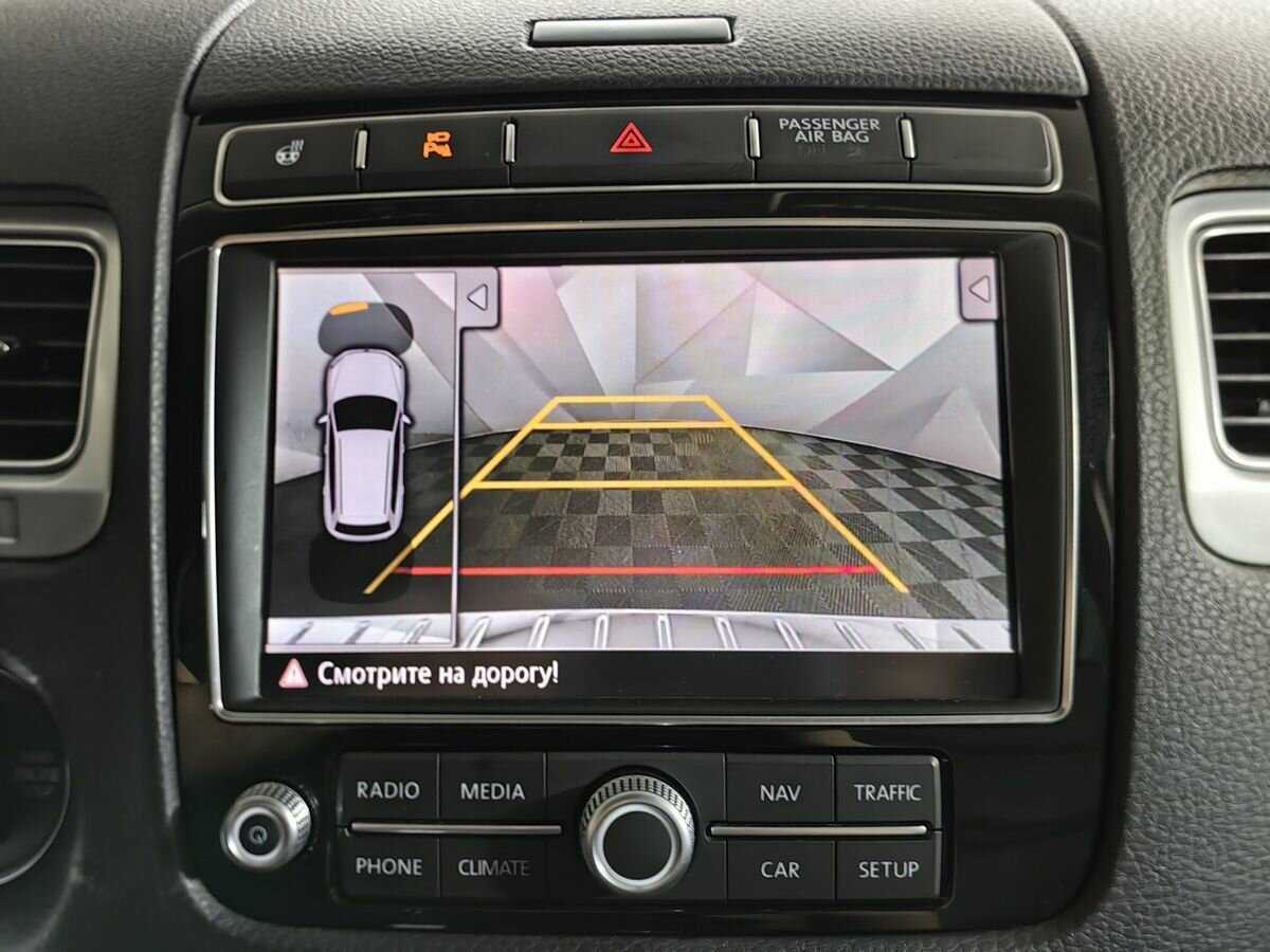 Volkswagen Touareg с пробегом — 2017 год. Фото: #16